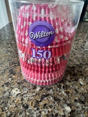 Wilton Vintage Pink Heart Paper Baking Cups - 150 Count NEW